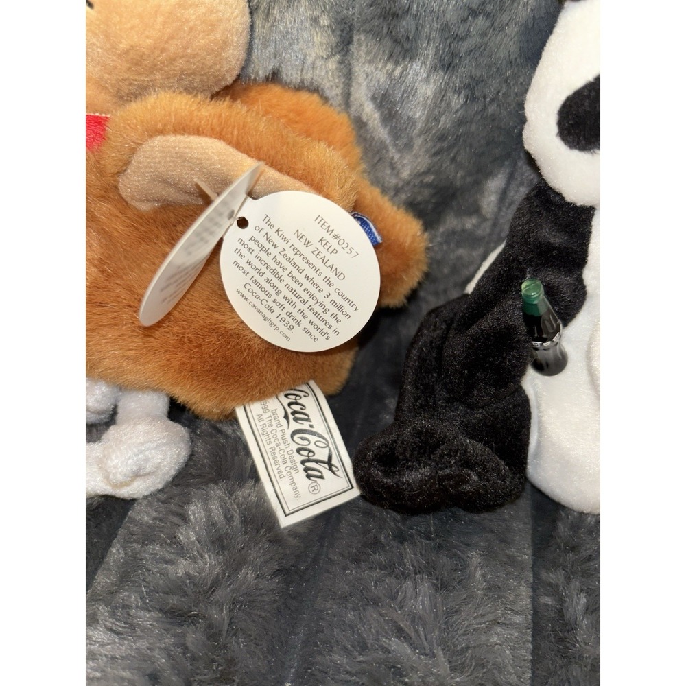 Lot of 2 Coca Cola 1999 International Bean Bag Plush Kelp Kiwi Zongshi Panda - Picture 2 of 3